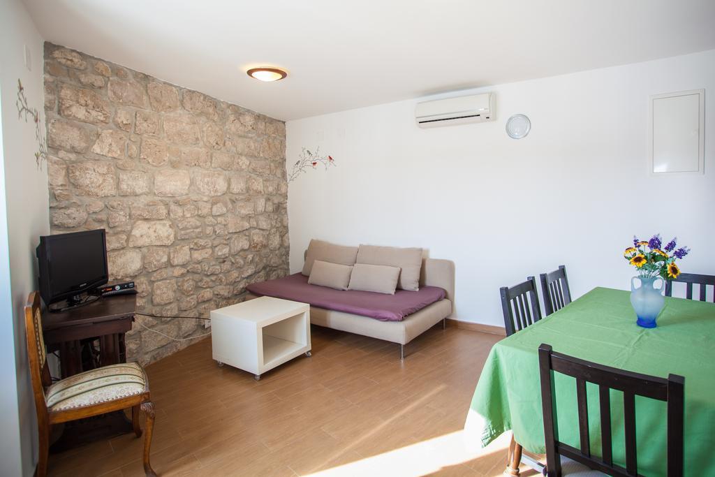Apartment Pogled Na Luku 크레스 외부 사진