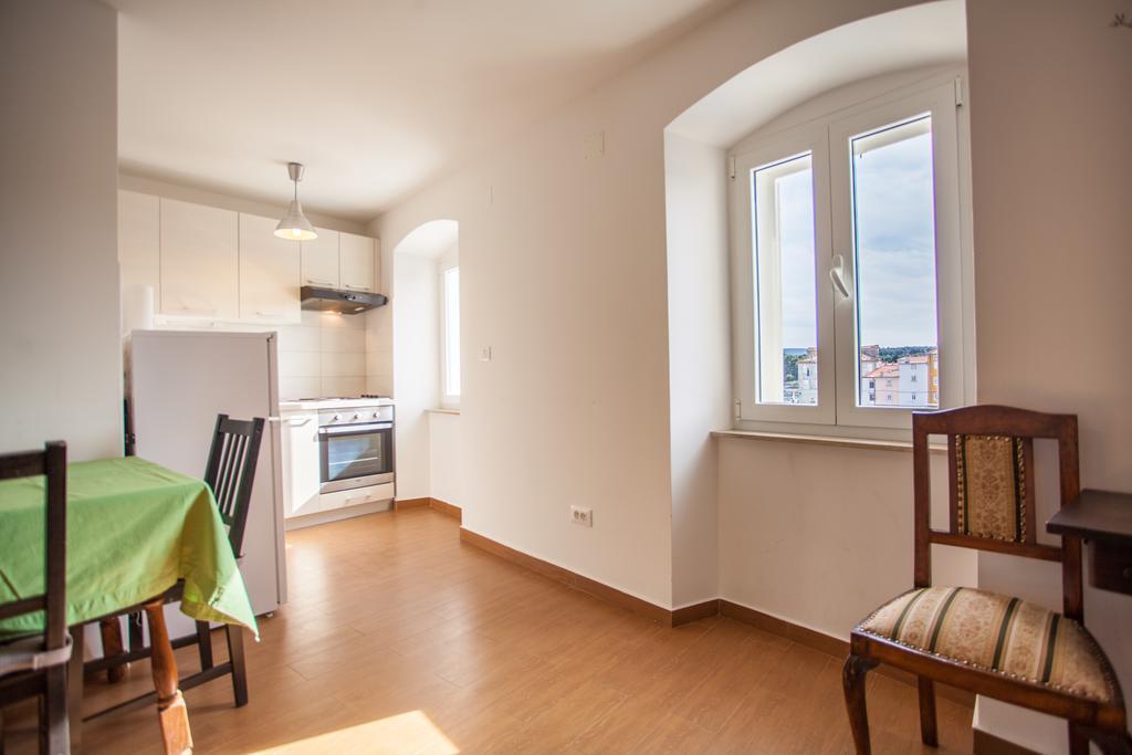 Apartment Pogled Na Luku 크레스 외부 사진